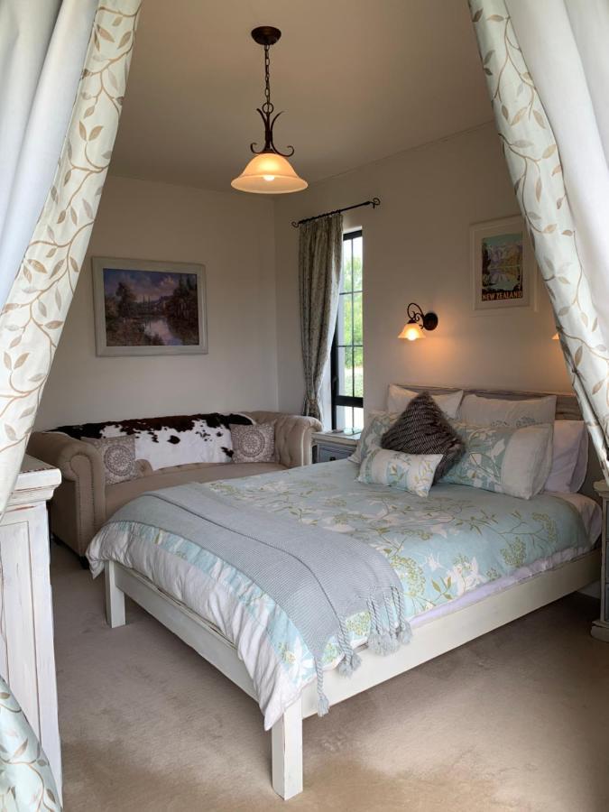 Karearea Rise B&B Cromwell Eksteriør billede
